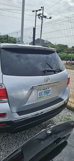 Toyota Highlander 2012 Silver