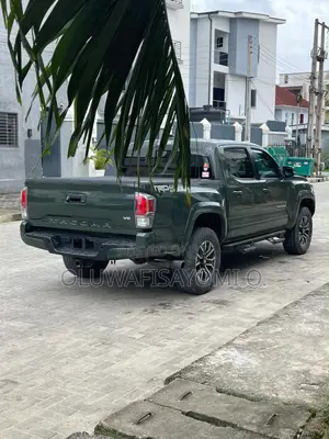 Toyota Tacoma TRD Off Road 2021 Green