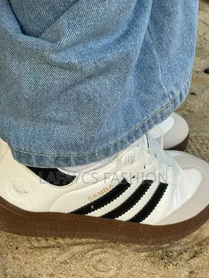 Adidas Samba