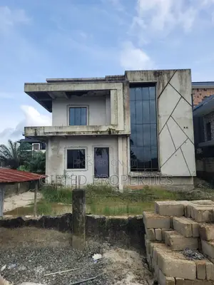 6bdrm Duplex in Royal Estate, Obio-Akpor for sale