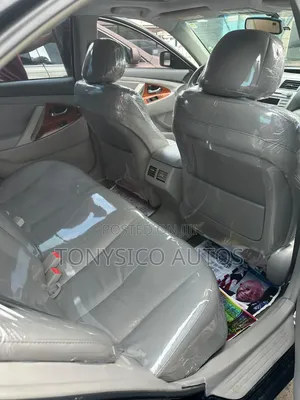Toyota Camry XLE 4dr Sedan (2.5L 4cyl 6A) 2011 Black