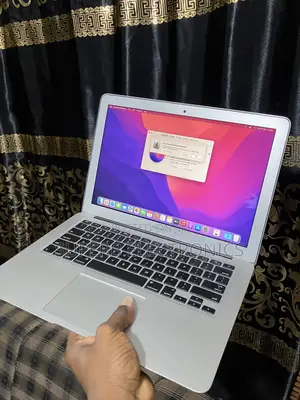 Laptop Apple MacBook Air 2017 8GB Intel Core i5 SSD 256GB