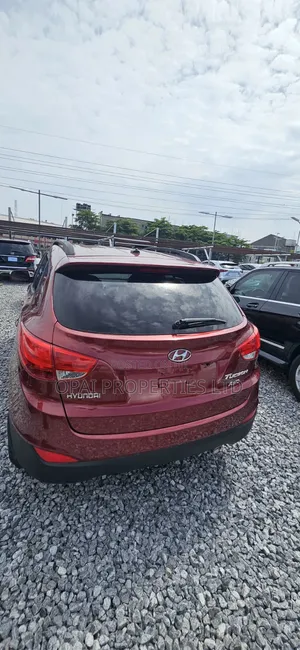 Hyundai Tucson 2012 Red