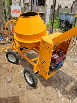 Foreign Heavy Duty 500liter Concrete Mixer With R180 High Engine