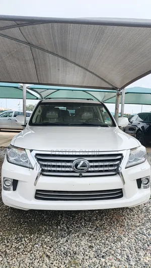 Lexus LX 2015 White
