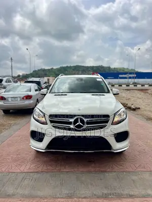 Mercedes-Benz GLE-Class 2017 White