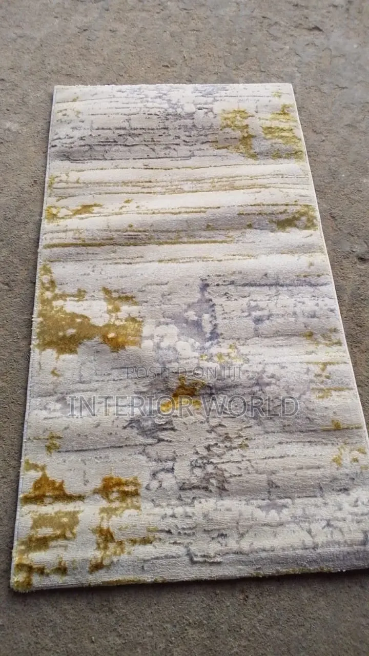 Center Rugs