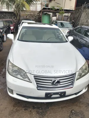 Lexus ES 2012 White