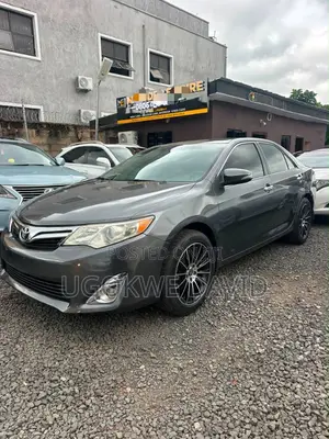 Toyota Camry 2014 Gray