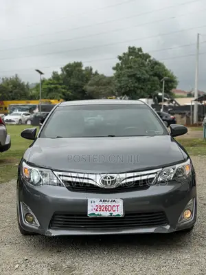 Toyota Camry LE 4dr Sedan (2.5L 4cyl 6A) 2012 Gray