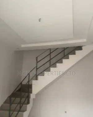 1bdrm Townhouse / Terrace in Ikate for rent