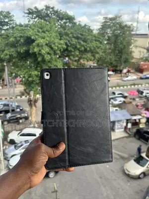 Apple iPad 9.7 32 GB Gray