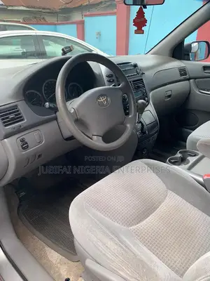Toyota Sienna CE AWD 2007 Gray