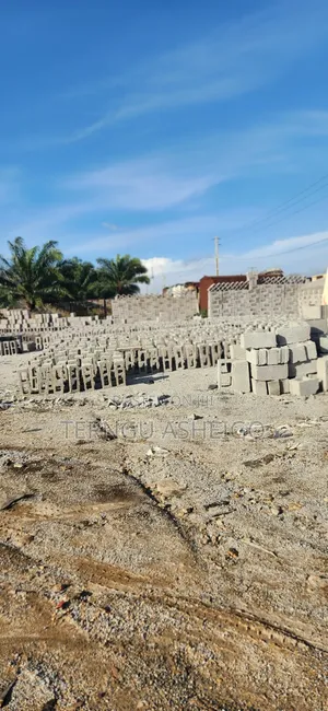 Very Strong 6inches of Blocks