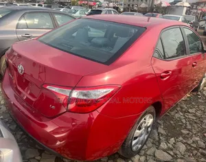 Toyota Corolla LE 4dr Sedan (1.8L 4cyl CVT) 2015 Red