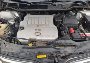 Toyota Venza 2010 Silver