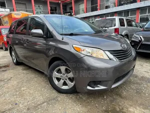 Toyota Sienna 2014 Gray