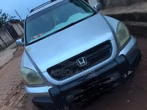 Honda Pilot 2004 Silver