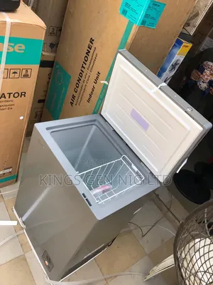 Hisense FC120SH 100L Chest Freezer Set