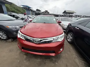 Toyota Camry XLE V6 4dr Sedan (3.5L 6cyl 6A) 2013 Red