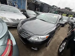 Toyota Camry LE 4dr Sedan (2.5L 4cyl 6A) 2011 Gray
