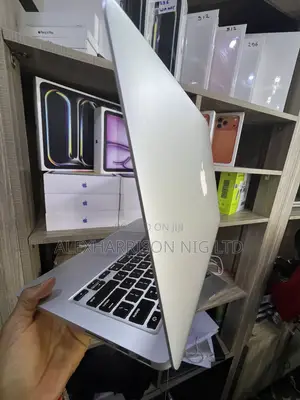 Laptop Apple MacBook Pro 2015 16GB Intel Core i5 SSD 256GB