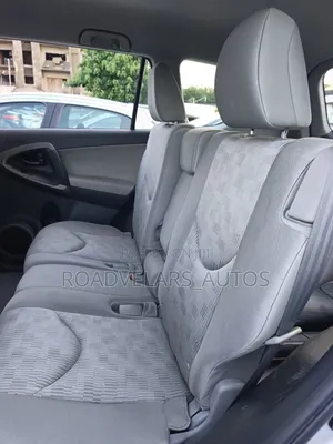 Toyota RAV4 2012 Silver