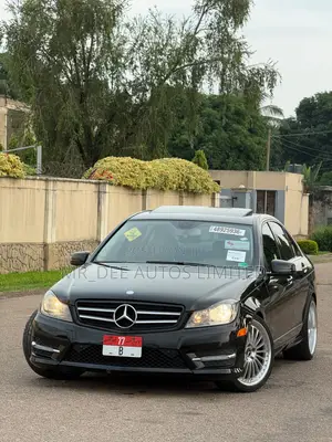 Mercedes-Benz C300 2013 Black