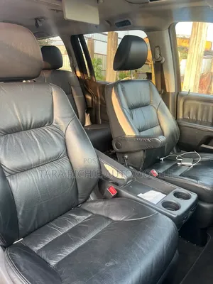 Honda Odyssey 2010 Maroon