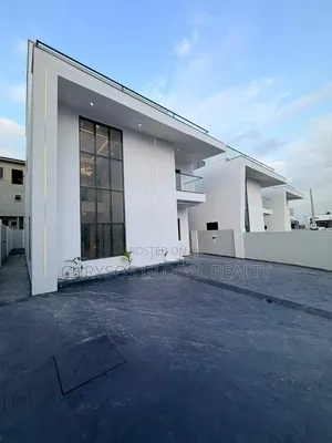 4bdrm Duplex in Carlton Gate Estate for sale