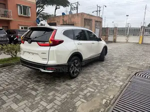Honda CR-V Touring 4dr SUV AWD (1.5L 4cyl CVT) 2017 White