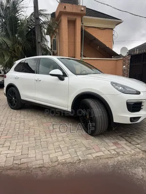 Porsche Cayenne S 4dr SUV AWD (3.6L 6cyl Turbo 8A) 2015 White