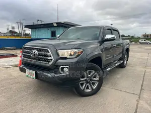 Toyota Tacoma 2016 Gray