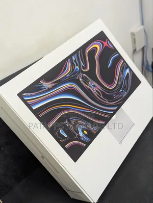 Apple Studio Disney Standard Glass