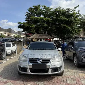Volkswagen Golf 2009 Silver