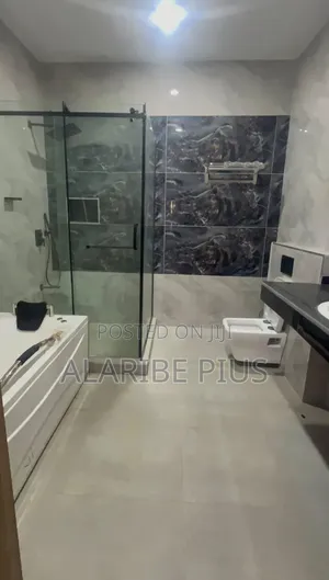 5bdrm Duplex in Estate, Galadimawa for sale