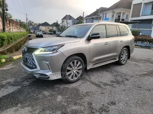 Lexus LX 570 AWD 2017 Silver