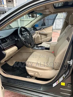 Toyota Camry XLE V6 4dr Sedan (3.5L 6cyl 6A) 2012 Green