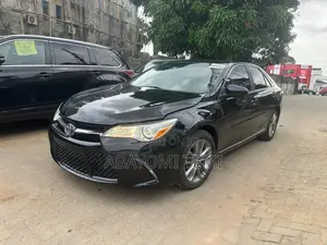 Toyota Camry SE 4dr Sedan (2.5L 4cyl 6A) 2017 Black