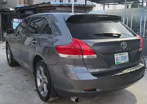 Toyota Venza 2010 Gray