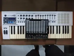 Artiria Essential 49 and Akai Professional.