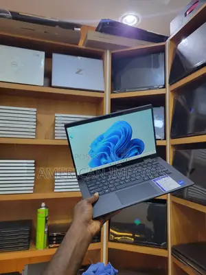 Laptop Dell Latitude 7320 16GB Intel Core i7 SSD 512GB