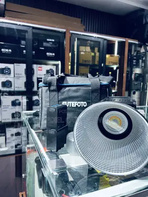 Sutefoto P100 RGB Led Light With 980 Battery