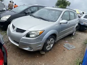 Pontiac Vibe Automatic 2004 Silver