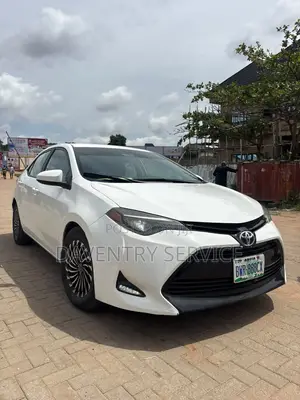 Toyota Corolla 2017 White