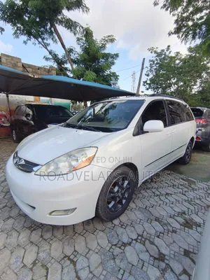 Toyota Sienna 2007 White