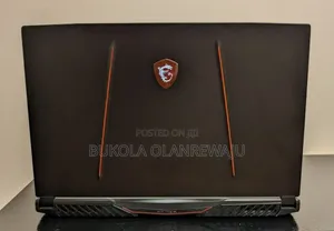 Laptop MSI GE75 Raider 10SE 32GB Intel Core i7 HDD+SSD 1.5T