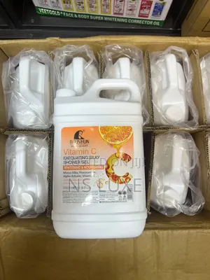 Roushun Vitamin C Exfoliating Body Wash by 6