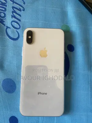 Apple iPhone X 64 GB White