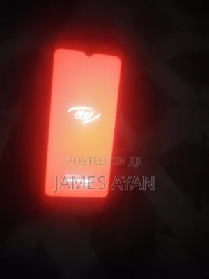 Itel P40 64 GB Black